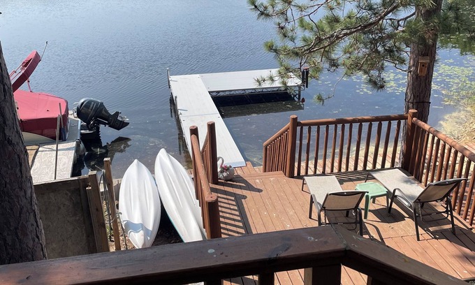 Hawks Cabin | Beautiful bird watcher’s paradise in Northeast Michigan on lovely Lake May.