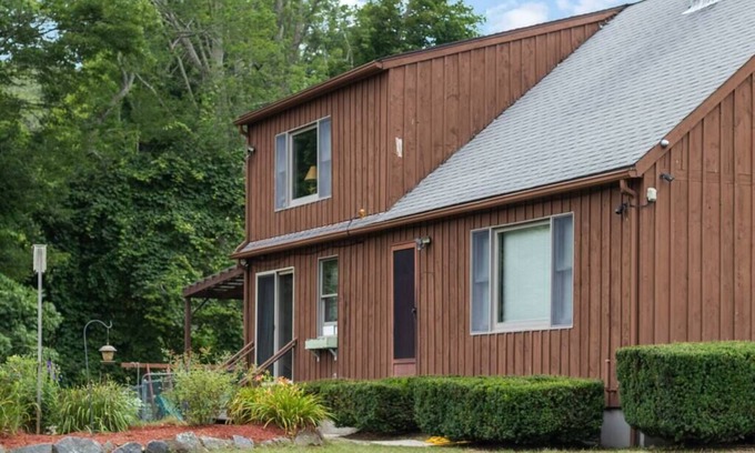 Preston House | Beautiful Cabin @ Fox Landing, near casinos
