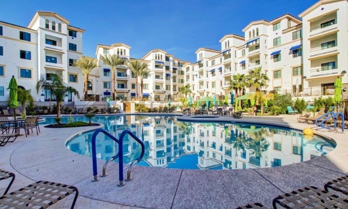 Ocotillo Condo | Beautiful condo at the luxurious resort style "THE CAYS" in DOWNTOWN OCOTILLO!