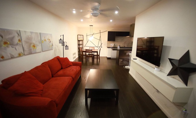 Parker Lane Condo | Beautiful Condo in Austin! Minutes from Downtown!