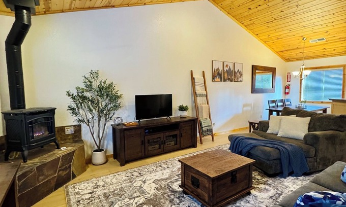 Truckee Condo | Beautiful Condo in Tahoe Donner! 2BR 2BA