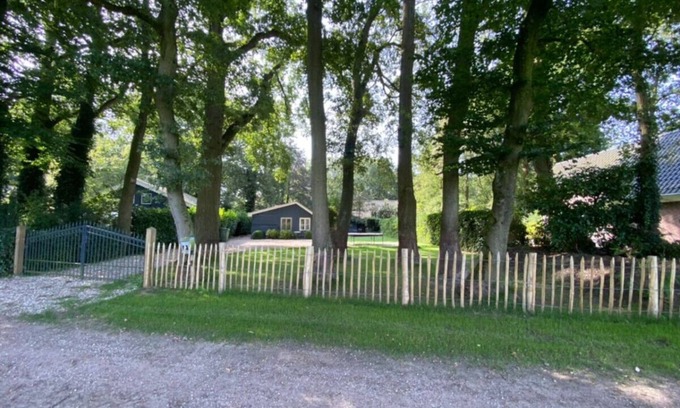 Wenum-Wiesel Cabin | Beautiful cottage with large garden on the Veluwe