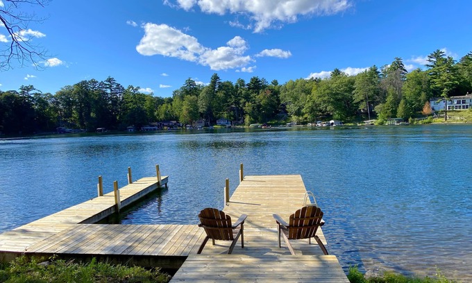 Florence Cottage | Beautiful Cottage on Spread Eagle Chain- No Additional Cleaning Fee