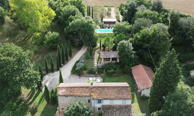 Monte Vibiano Vecchio House | Beautiful country house in the green heart of Umbria, large pool.