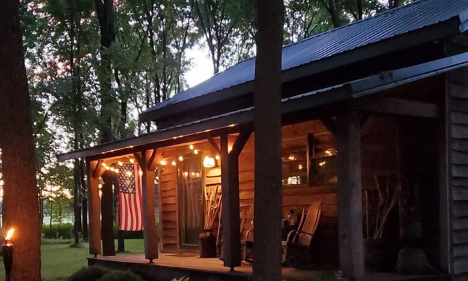 Wyatt House | Beautiful Cozy Cabin in the Country