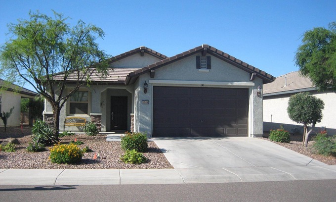 Anthem at Merrill Ranch House | BEAUTIFUL & COZY HOME IN MERRILL RANCH/SUN CITY RESORT- ADULT 55+ SIDE