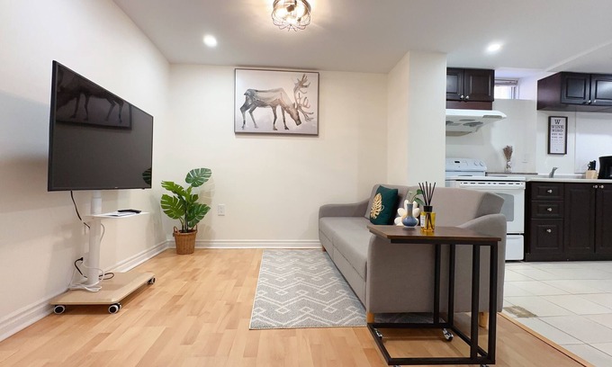 Markham Apartment | Beautiful Cozy Private Entry Basement Apartment