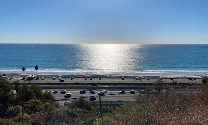 Capistrano Beach Condo | Beautiful Dana Point Vacation Townhouse