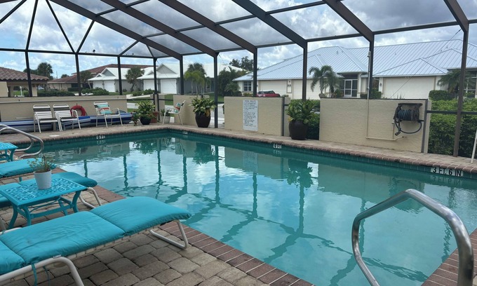 Punta Gorda Apartment | Beautiful downtown Punta Gordain walking distance of Fisherman's Village