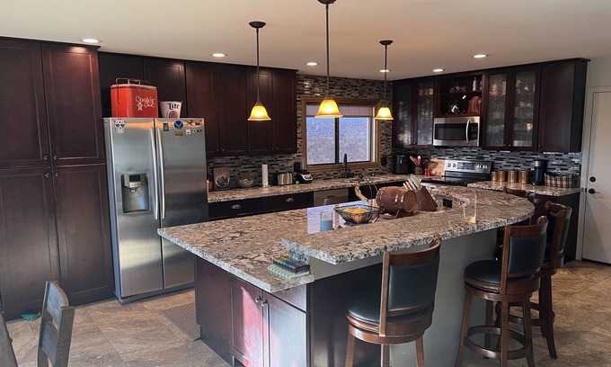 Fountain Hills House | Beautiful Fountain Hills home 3 bedroom- Hot tub and Pool