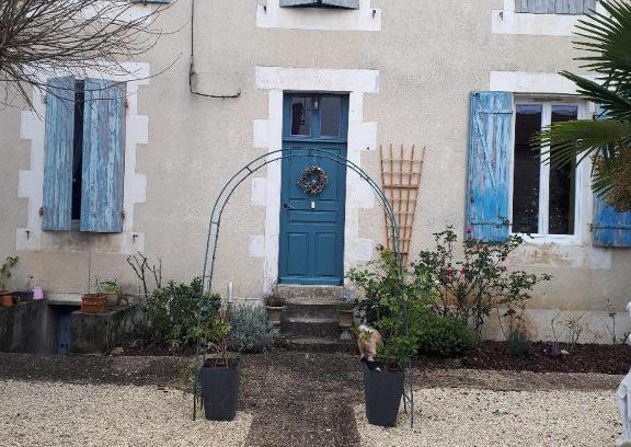 Civray House | Beautiful Four Poster Double Room with en-suite, Nouvelle Aquitaine, France