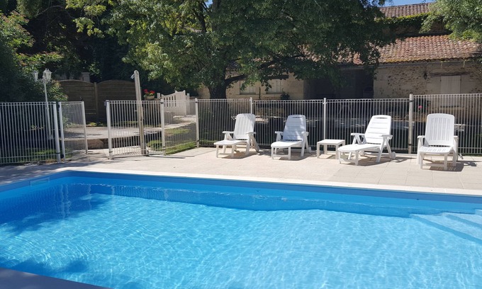 Atur House | Beautiful house with character. Pool. Near Périgueux.