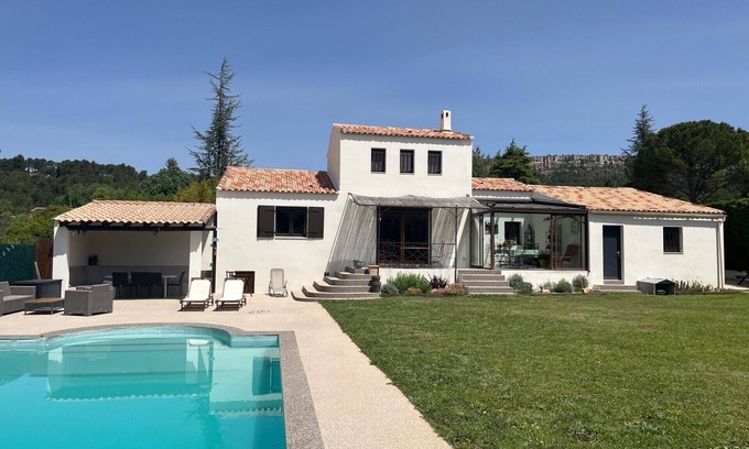 Chateauneuf-le-Rouge Villa | Beautiful Provencal villa 130 m2, quiet location, private pool, near Aix-en-Provence: