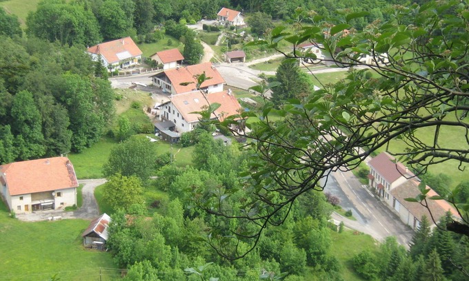 Le Poizat-Lalleyriat House | BEAUTIFUL HOUSE OF CHARACTER - Located in common THE REPLAT of poizat - 900 ALT