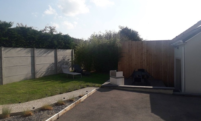 Saint-Etienne-au-Mont House | Beautiful house with garden and terrace close to the sea