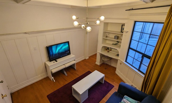 South Beach House | Beautiful furnished large 2 bedroom apartment in the heart of San Francisco
