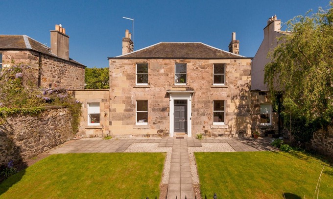 Duddingston House | Beautiful Georgian property enjoying a quiet location. Sleeps 10.