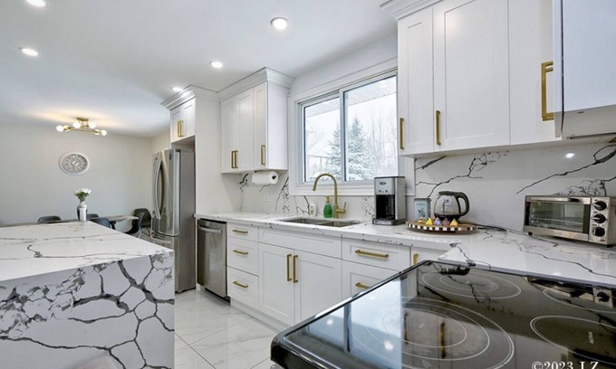 Pefferlaw House | Beautiful Georgina Cottage/House for Rent
