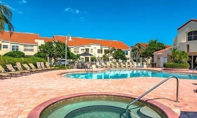 Isla del Sol Condo | Beautiful Golf course views minutes from St. Pete Beach