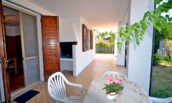 Lido delle Nazioni House | Beautiful ground floor cottage with large garden quiet area near the sea