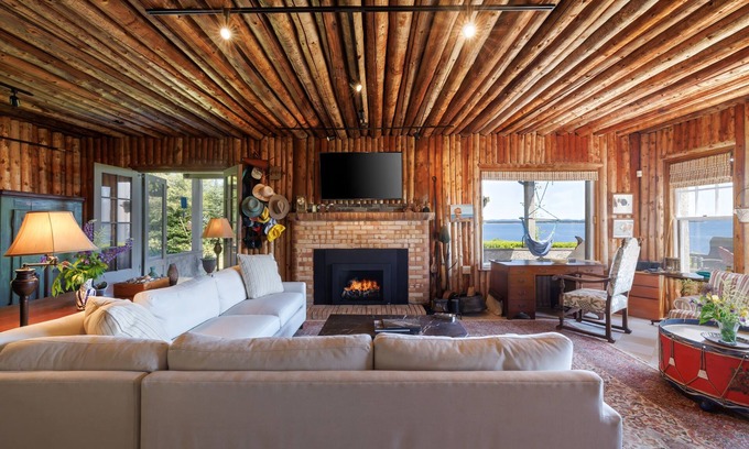 Perry House | Beautiful historic home with exceptional water views of Passamaquoddy Bay.