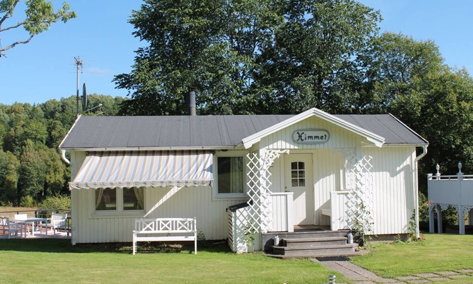 Ulricehamn Municipality House | Beautiful holiday home in a holiday complex with lake views and 2 bedrooms