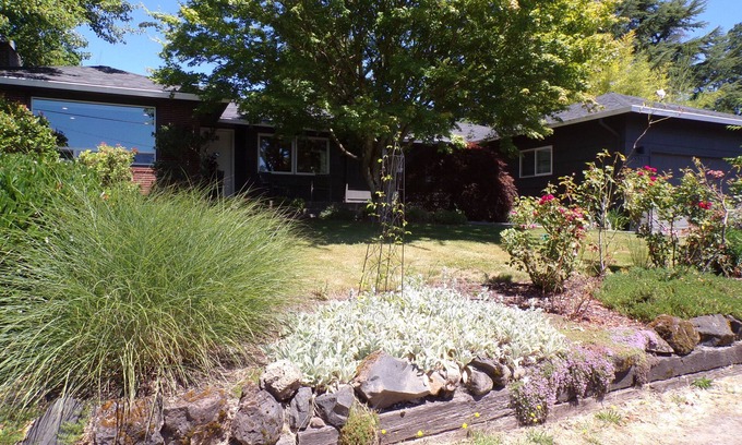 Crestwood House | Beautiful Home in Amazing SW Portland/Tigard Location