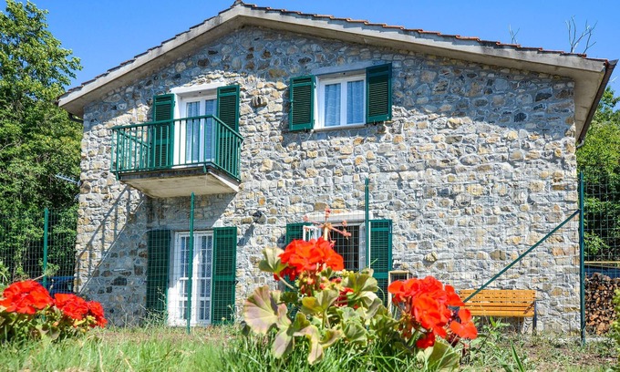 Framura House | Beautiful home in Framura with WiFi