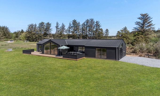 Skallerup Klit House | Beautiful home in Hjørring with sauna