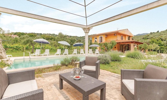 Itri House | Beautiful home in Itri -LT-
