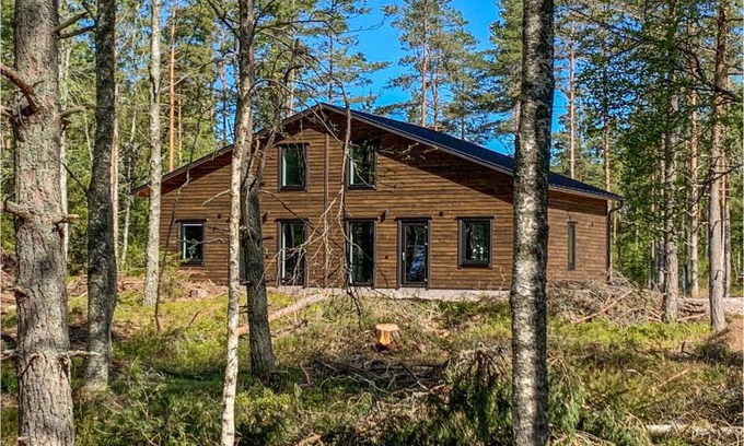Saffle Apartment | Beautiful Home In Säffle With Kitchen
