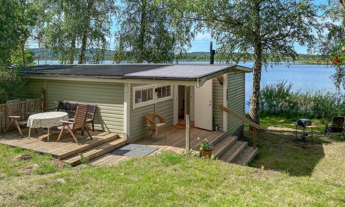 Tranas House | Beautiful home in Tranås with lake view