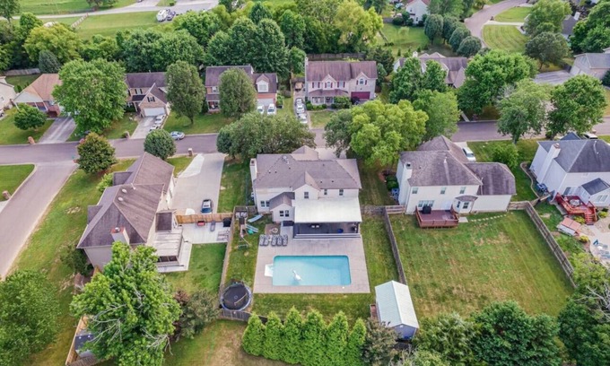 Ashley Oaks House | Beautiful home with Pool - great for kids