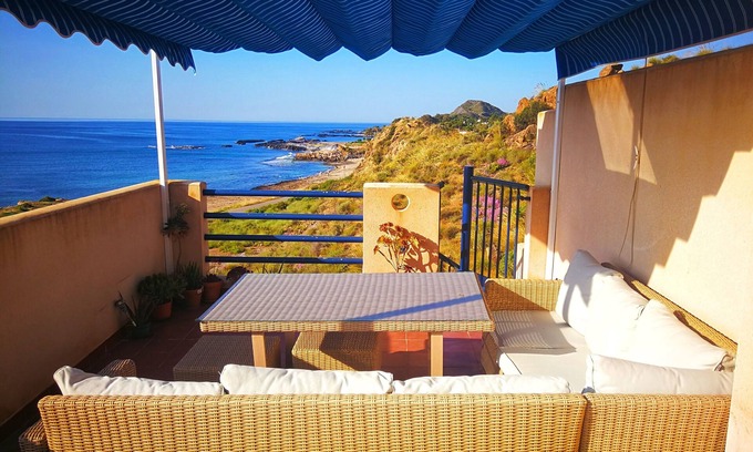 El Pozo del Esparto House | Beautiful house on the Almeria coast