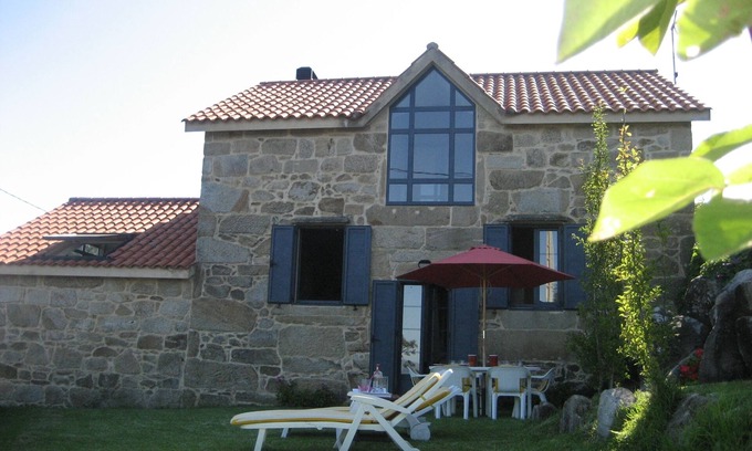 Muros House | Beautiful house in the countryside
