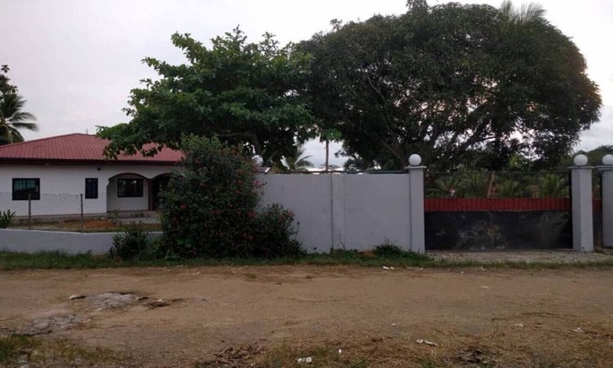 Kribi Villa | Beautiful house very close to the beach, with a large garden of 2000 m²