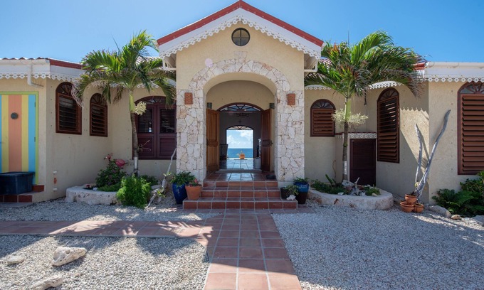 East End Village House | Beautiful island home modeled after traditional West Indian design