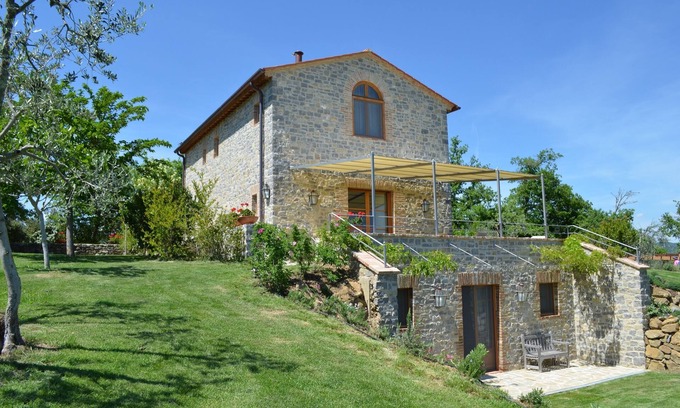 Castelnuovo Berardenga Villa | Beautiful Private & Luxurious Tuscan Villa Near Siena/Scenic Views/Crete Senesi