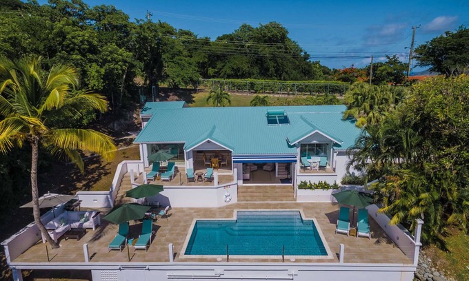 Saline Point Villa | Beautiful La Mer Luxury villa