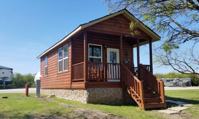 Frisco Cabin | Beautiful Lakeside Tiny House Cabin A