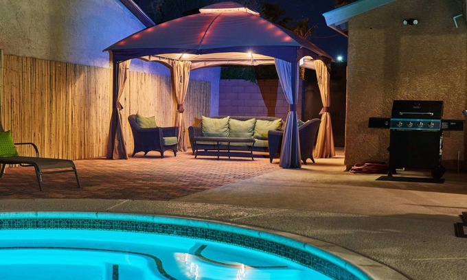 Chinatown House | Beautiful Las Vegas Home for Perfect City Getaway