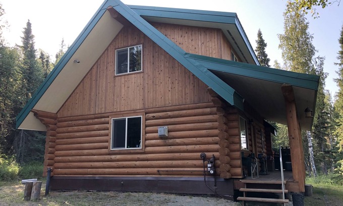Sterling Cabin | Beautiful Log Cabin Retreat. Access Kenai River/Bings Landing State Park