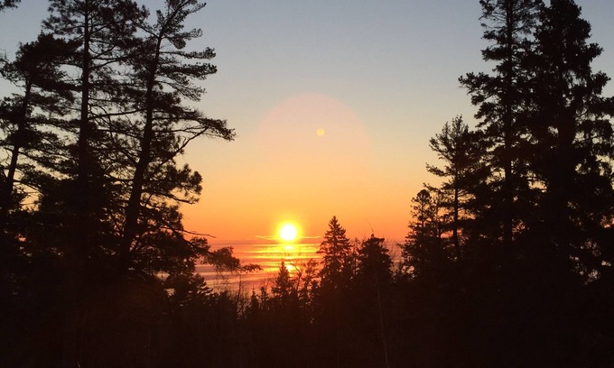 Beaver Bay Cabin | Beautiful Log home-Lake Superior view, peaceful, wooded, private, convenient