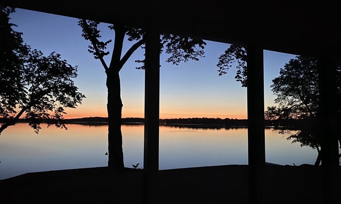 Alexandria House | Beautiful Luxury home on Lake LeHomme Dieu