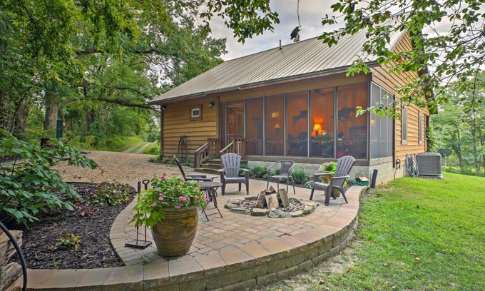 Makanda House | Beautiful Makanda Cabin in Shawnee National Forest
