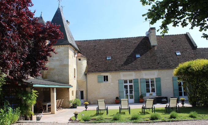 Jort House | Beautiful manor house, 5 bedrooms, 10/12 pers, large garden. Be at home!