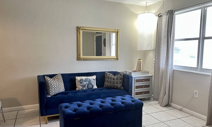 Miami Gardens Villa | Beautiful Miami Villa near Hard Rock Stadium