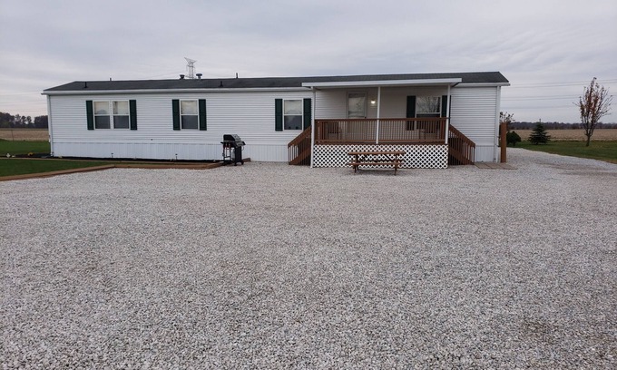 Oak Harbor House | Beautiful Mobile home! Just minutes from Lake Erie , Put in Bay & Kelly's Island