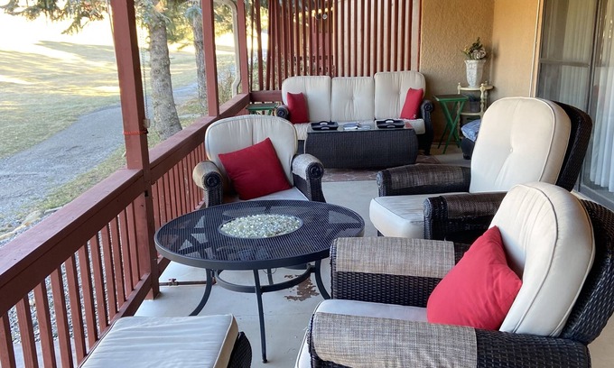 Ruidoso Condo | Beautiful Mountain View condo on the golf course.