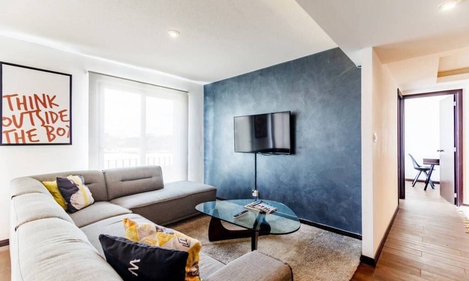 Zona 4 Apartment | ☆ Beautiful Neighborhood ☆ - GREAT FOR WALKING!